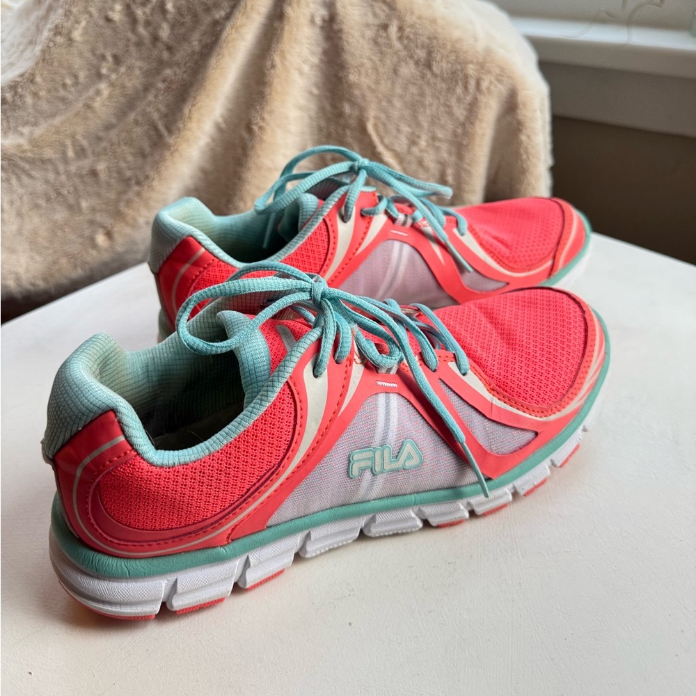 Women’s Fila trainers size 9